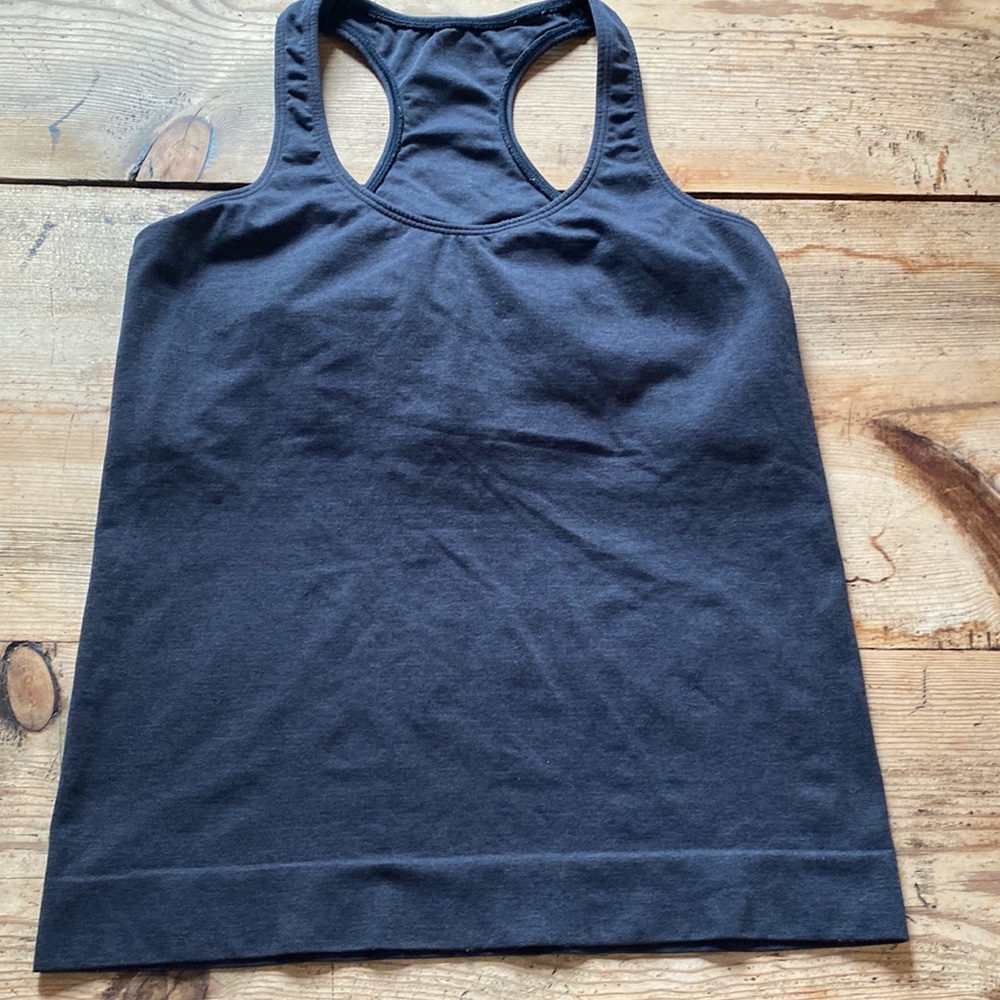 Tank shirt, M, gray, stretchy by AE